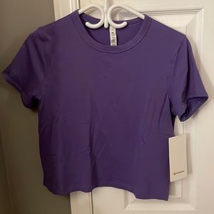lululemon Classic-Fit Cotton-Blend Tee size 6
